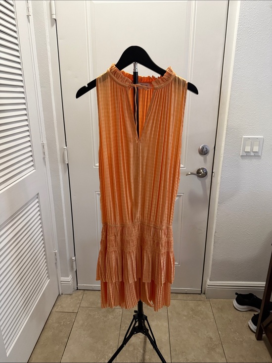 Dresses & Skirts - Light Orange Sleeveless Dress